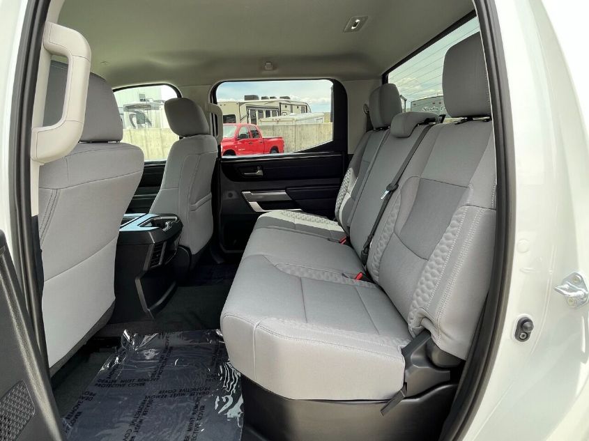 2022 TOYOTA TUNDRA CREWMAX SR/CREWMAX SR5 5TFLA5DB1NX017083