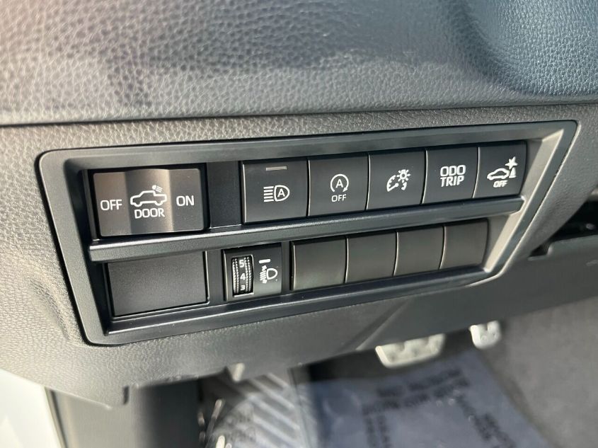 2022 TOYOTA TUNDRA CREWMAX SR/CREWMAX SR5 5TFLA5DB1NX017083