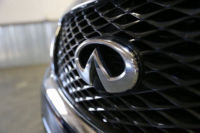 2017 INFINITI QX80 JN8AZ2NF6H9644424