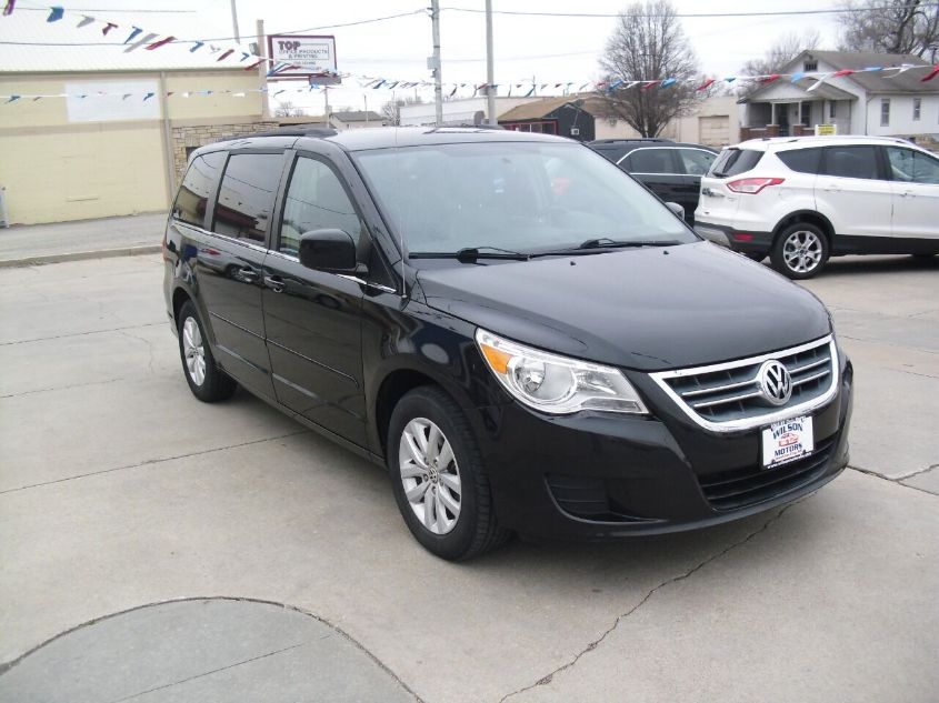 2014 VOLKSWAGEN ROUTAN SE W/RSE & NAVIGATION 2C4RVABG0ER134965
