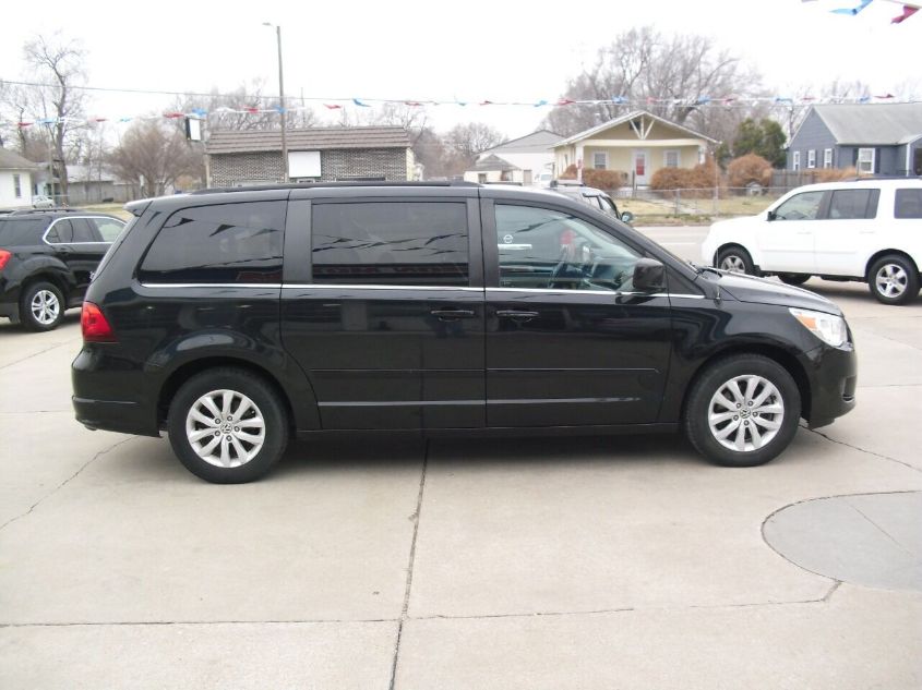 2014 VOLKSWAGEN ROUTAN SE W/RSE & NAVIGATION 2C4RVABG0ER134965