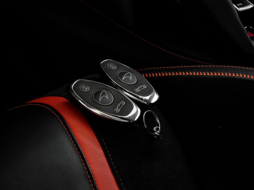 2020 MCLAREN AUTOMOTIVE 720S SBM14FCA6LW003929