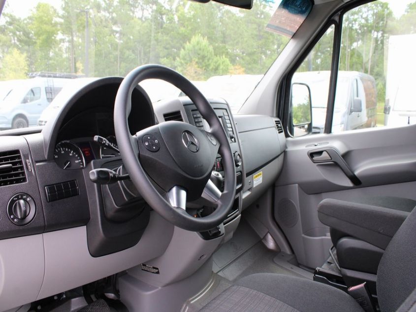 2014 MERCEDES-BENZ SPRINTER PASSENGER VANS WDZPE7DC6E5868625