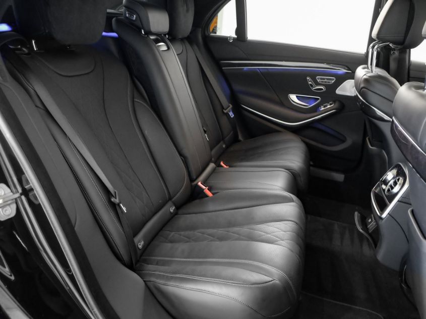 2019 MERCEDES-BENZ S 560 4MATIC WDDUG8GB1KA429427
