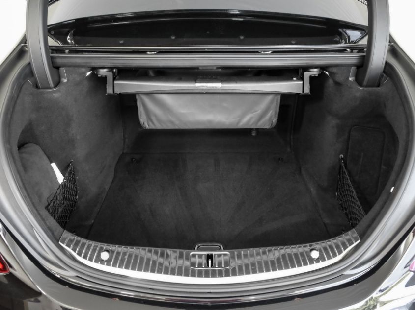 2019 MERCEDES-BENZ S 560 4MATIC WDDUG8GB1KA429427