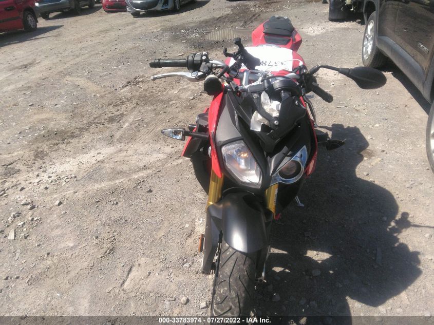 2015 BMW S 1000 R WB10D1208FZ199601