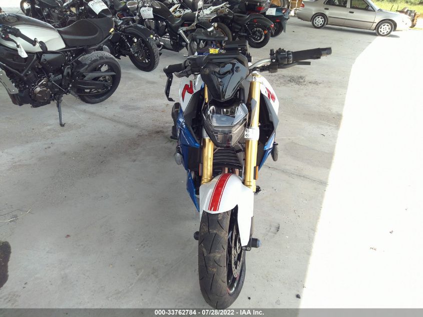 2022 BMW F 900 R WB10K1301N6F13872