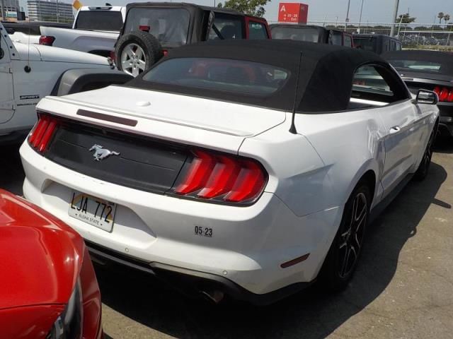 VIN 1FATP8UH7J5105832 2018 FORD MUSTANG no.3