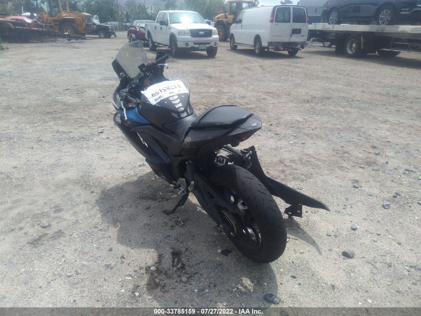 2019 YAMAHA YZFR3 MH3RH17Y2KK002715
