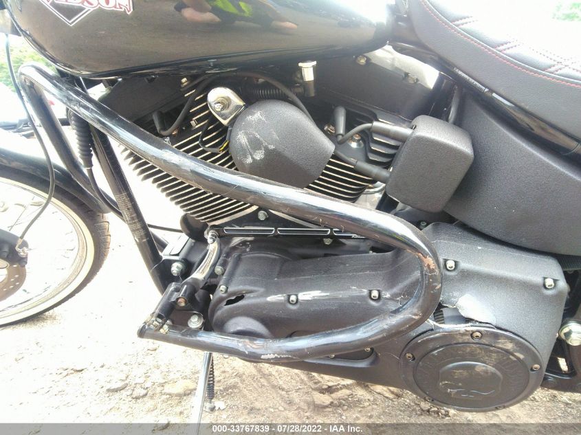 2005 HARLEY-DAVIDSON FXSTBI 1HD1JAB155Y079847