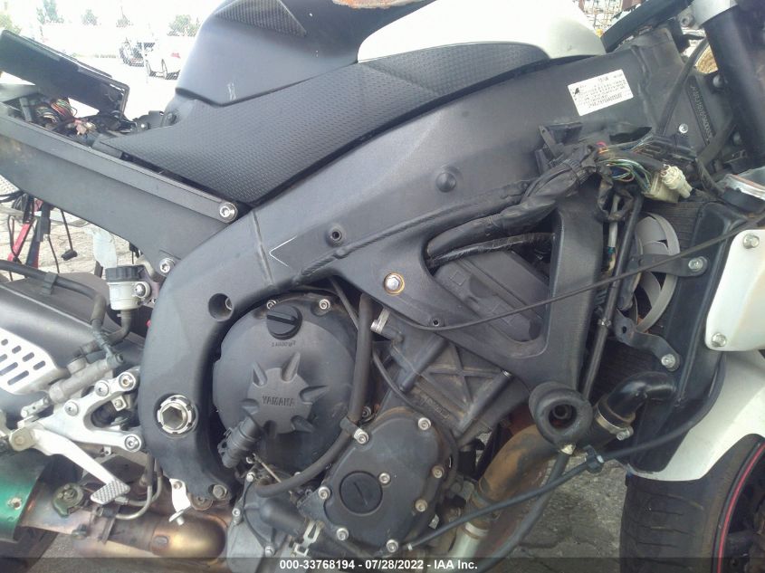 2009 YAMAHA YZFR6 C JYARJ16Y69A003382