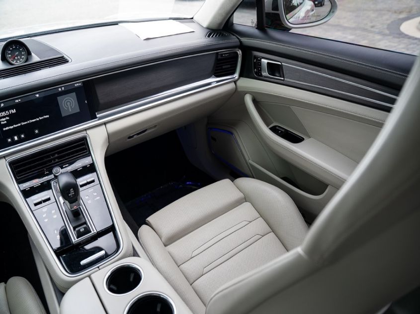 2019 PORSCHE PANAMERA GTS WP0AG2A7XKL139433