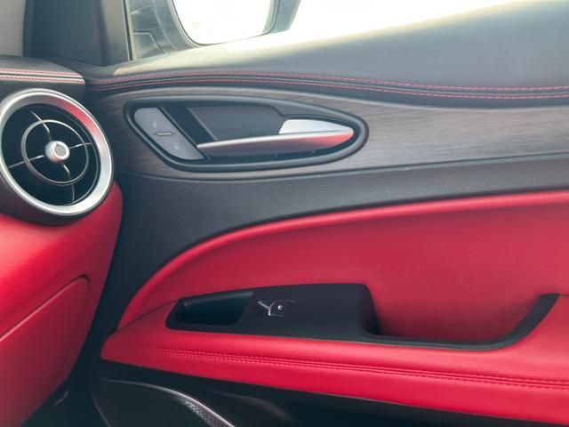 2019 ALFA ROMEO STELVIO TI ZASPAKBN2K7C32231
