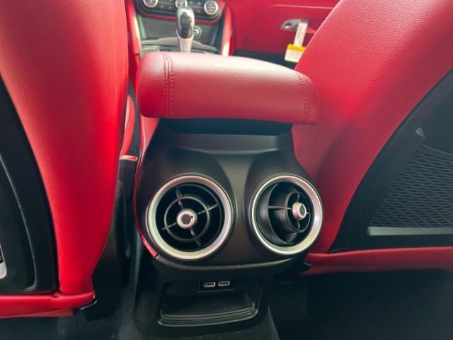2019 ALFA ROMEO STELVIO TI ZASPAKBN2K7C32231