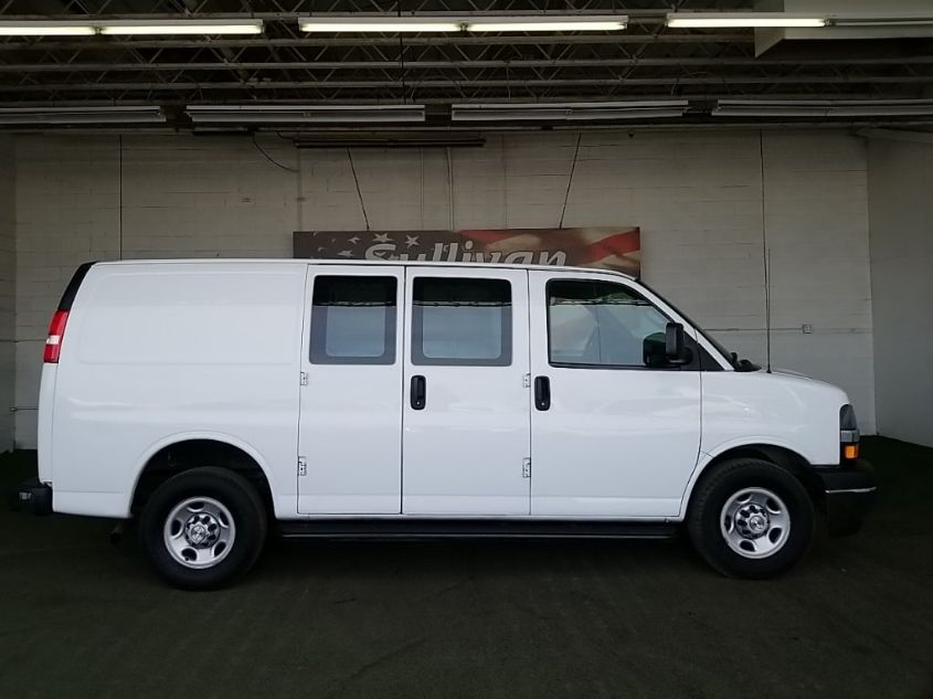 2018 CHEVROLET EXPRESS CARGO VAN 1GCWGAFGXJ1905261