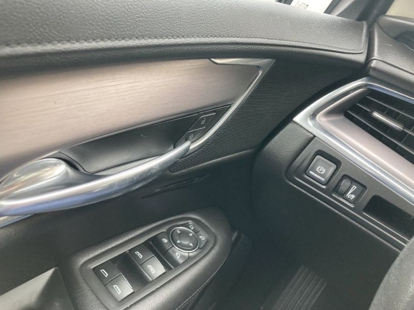 2019 CADILLAC XT5 PREMIUM LUXURY AWD 1GYKNFRS3KZ220128