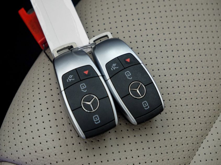 2021 MERCEDES-BENZ GLC GLC 300 W1N0G8EB0MF905239