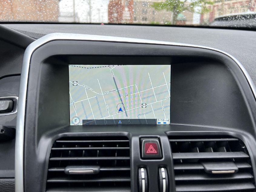 2015 VOLVO XC60 T6 YV4902RK8F2669652