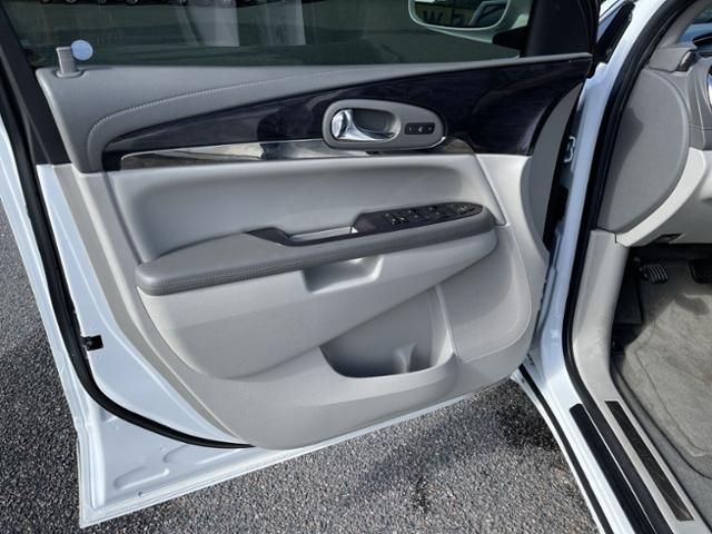 2017 BUICK ENCLAVE LEATHER 5GAKRBKD5HJ161865