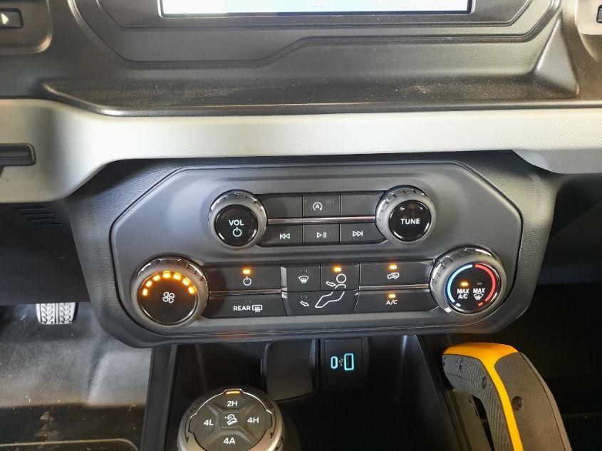 2021 FORD BRONCO BASE/BIG BEND 1FMEE5DHXMLA93811