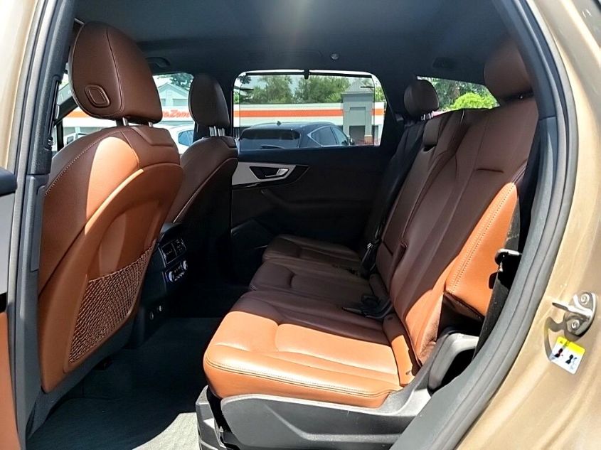 2019 AUDI Q7 PREMIUM PLUS WA1LHAF72KD020580