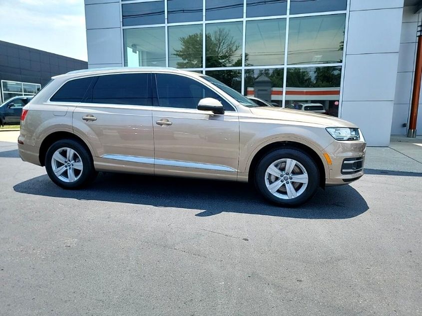 2019 AUDI Q7 PREMIUM PLUS WA1LHAF72KD020580