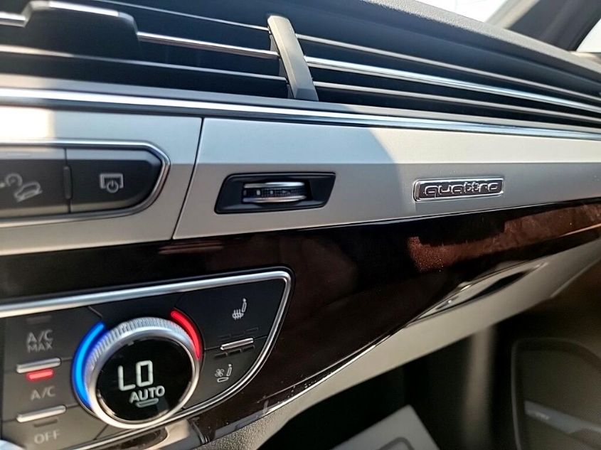 2019 AUDI Q7 PREMIUM PLUS WA1LHAF72KD020580