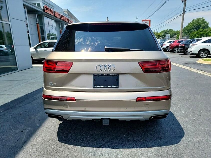 2019 AUDI Q7 PREMIUM PLUS WA1LHAF72KD020580