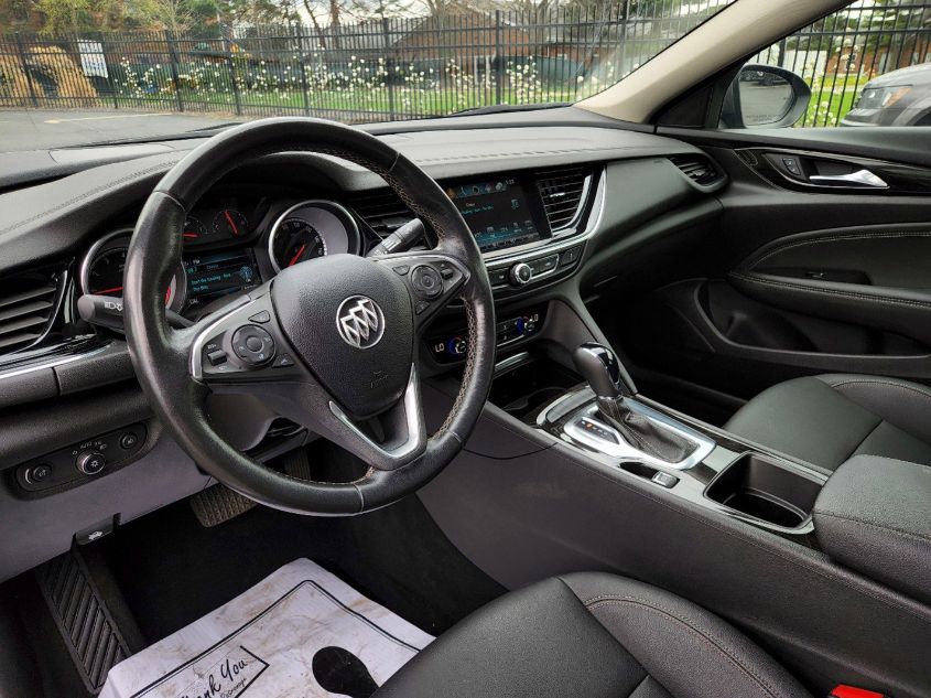 2018 BUICK REGAL SPORTBACK ESSENCE W04GP6SX6J1133715