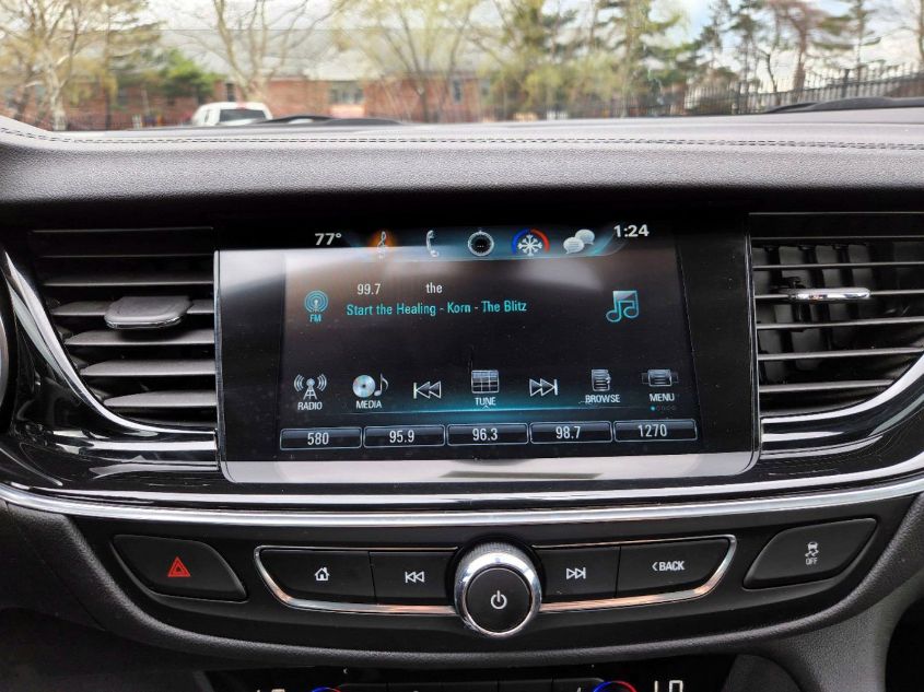 2018 BUICK REGAL SPORTBACK ESSENCE W04GP6SX6J1133715