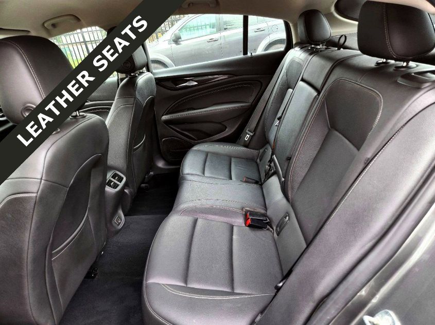 2018 BUICK REGAL SPORTBACK ESSENCE W04GP6SX6J1133715