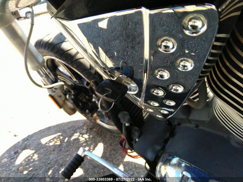 2010 VICTORY MOTORCYCLES CROSS ROADS 5VPEB36D2A3002720