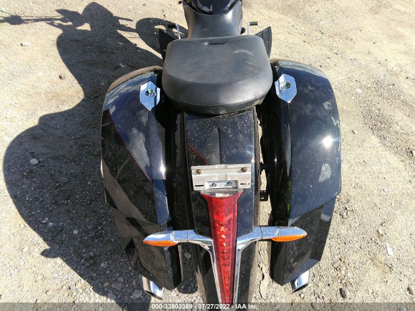 2010 VICTORY MOTORCYCLES CROSS ROADS 5VPEB36D2A3002720