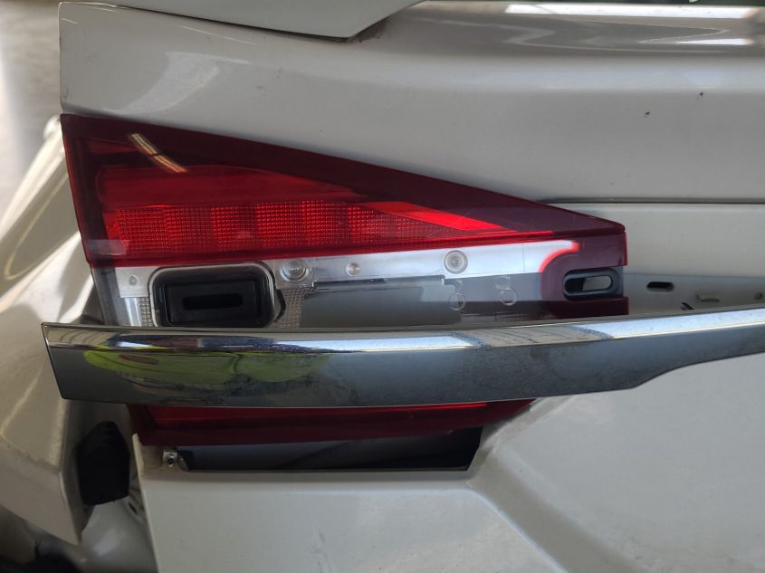 2018 FORD FUSION HYBRID TITANIUM/PLATINUM 3FA6P0RUXJR109262