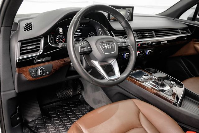 2017 AUDI Q7 PREMIUM PLUS WA1LHAF71HD047049