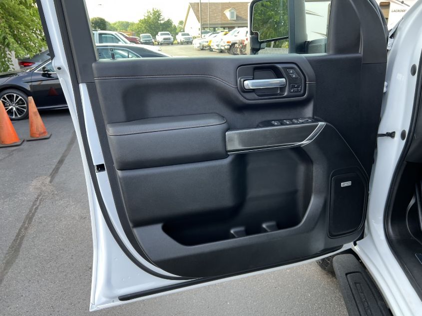 2022 GMC SIERRA 2500HD AT4 1GT49PE78NF189538