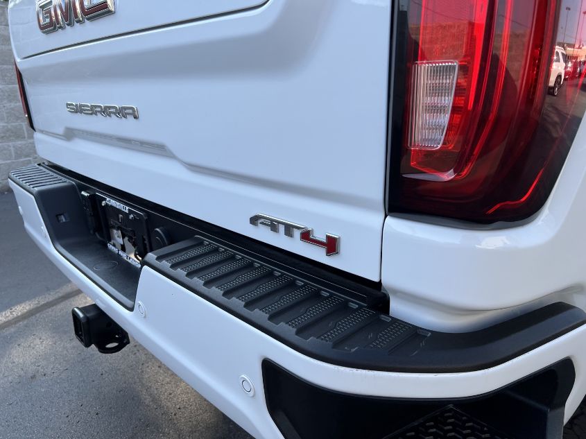 2022 GMC SIERRA 2500HD AT4 1GT49PE78NF189538