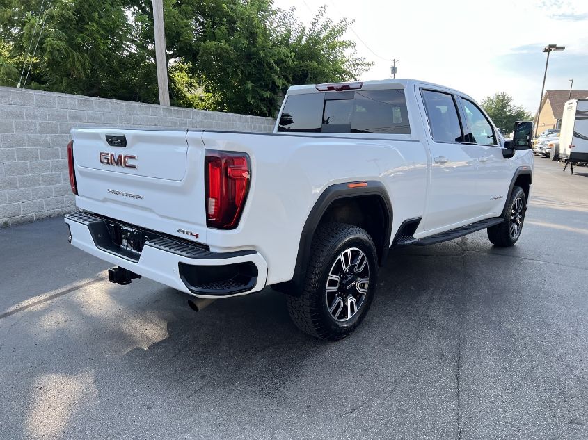 2022 GMC SIERRA 2500HD AT4 1GT49PE78NF189538