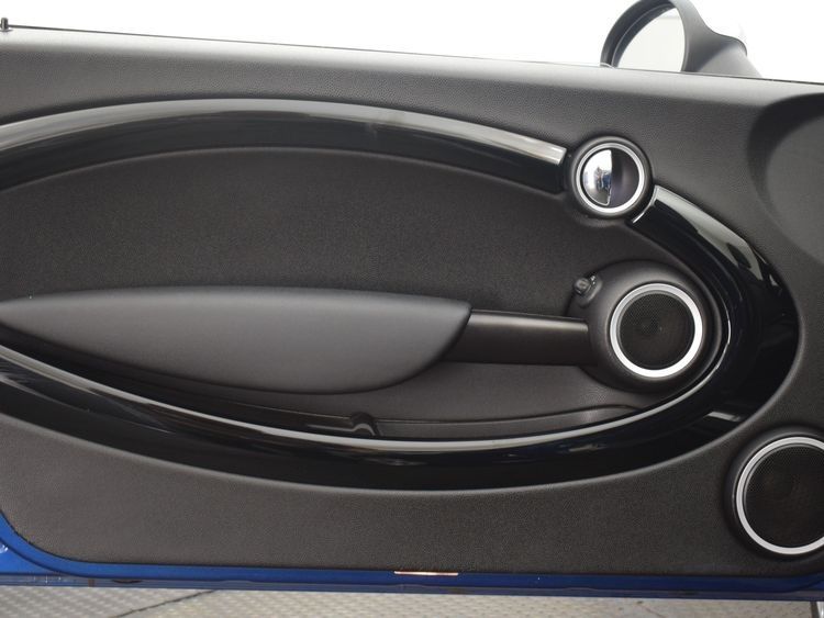 2015 MINI COOPER CONVERTIBLE WMWZN3C5XFT266826