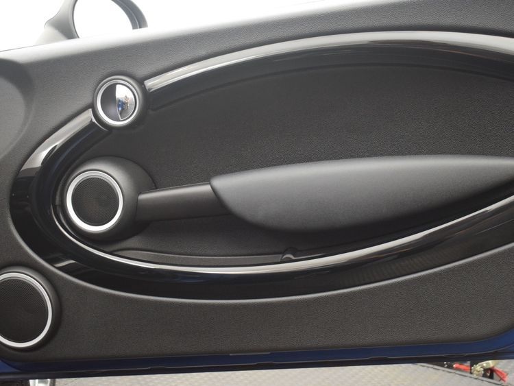 2015 MINI COOPER CONVERTIBLE WMWZN3C5XFT266826