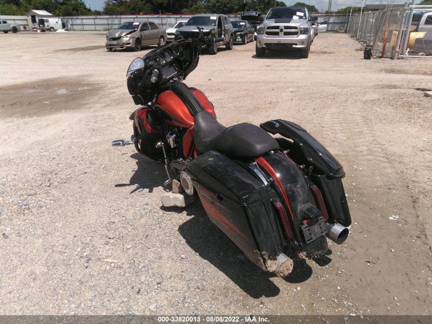 2017 HARLEY-DAVIDSON FLHXSE CVO STREET GLIDE 1HD1PXF19HB961817