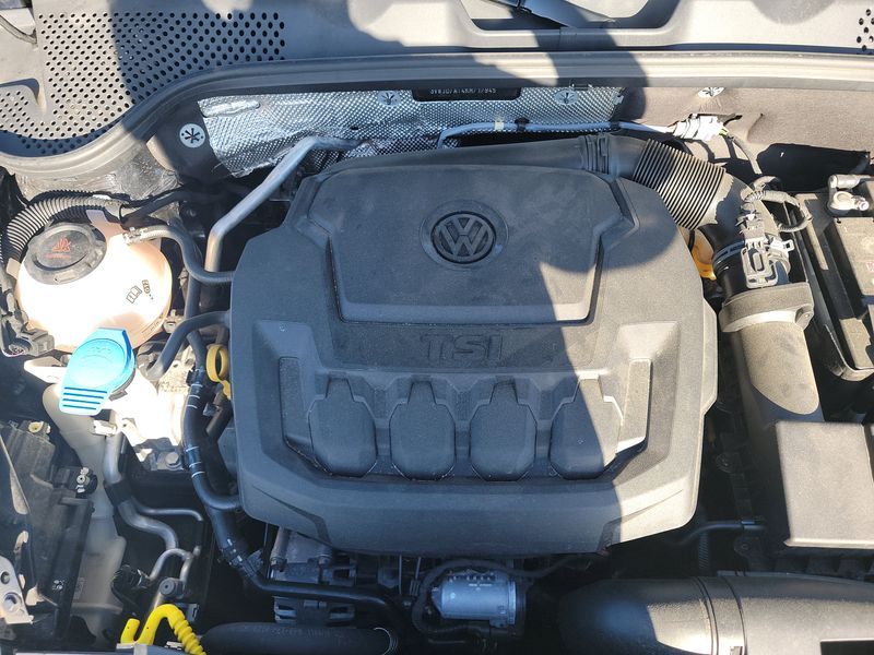 2019 VOLKSWAGEN BEETLE SE 3VWJD7AT4KM717945