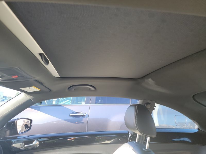 2019 VOLKSWAGEN BEETLE SE 3VWJD7AT4KM717945
