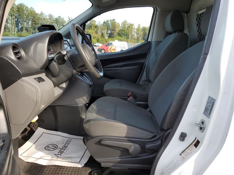 2017 NISSAN NV200 S 3N6CM0KNXHK709093