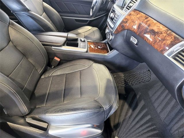 2015 MERCEDES-BENZ GL-CLASS GL 550 4JGDF7DE3FA536101