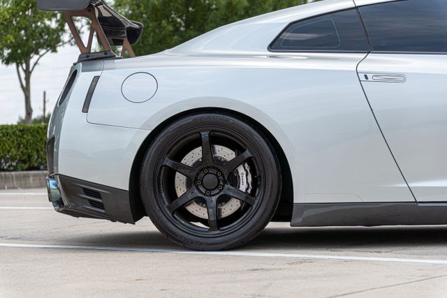 2013 NISSAN GT-R PREMIUM JN1AR5EF9DM261228