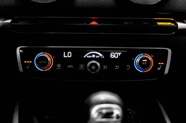 2018 AUDI A3 SEDAN PREMIUM/TECH PREMIUM WAUB8GFF0J1019615