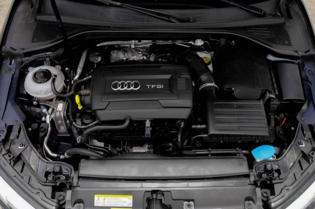 2018 AUDI A3 SEDAN PREMIUM/TECH PREMIUM WAUB8GFF0J1019615