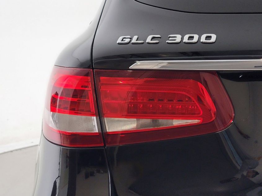 2018 MERCEDES-BENZ GLC GLC 300 WDC0G4KB7JV082972