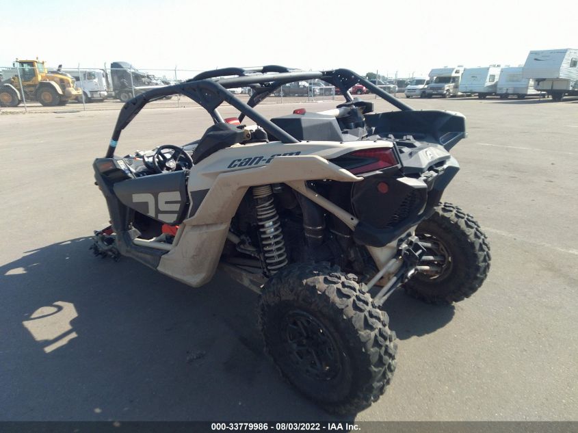 2022 CAN-AM MAVERICK X3 X DS TURBO RR 3JBVDAV41NE000327